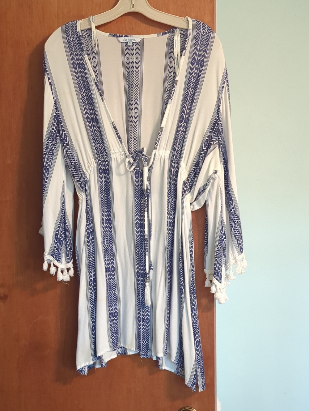 blue island White Tunic with Blue Stripe Tassel Tie
